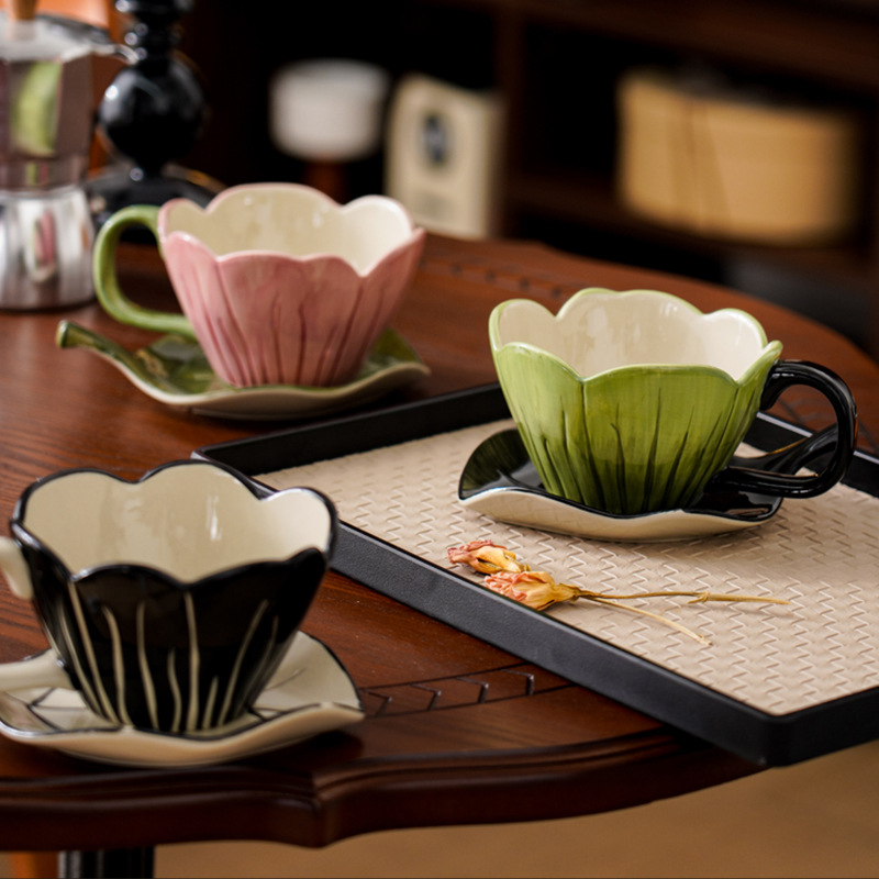 Coffee Leaves Tea - Nieregularny ręcznie malowany zestaw filiżanek do