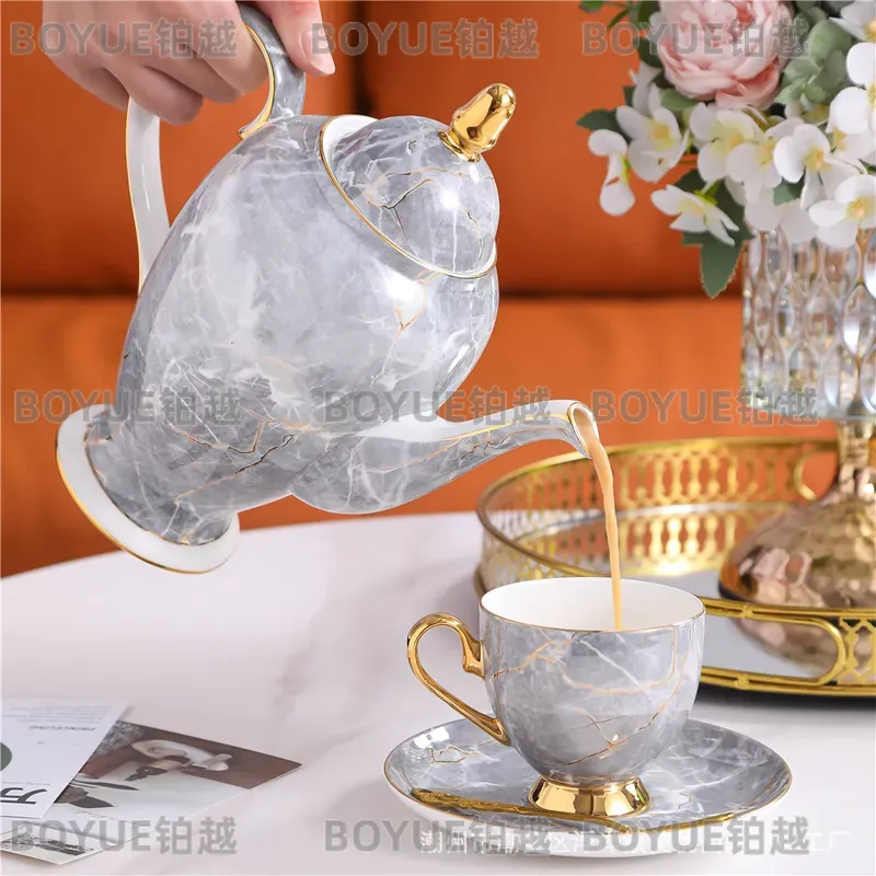 Luksusowy zestaw filiżanek i s – Coffee Tea Gift Set recenzja i cena