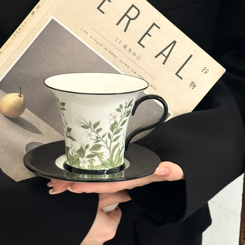 Zestaw filiżanek i talerzyków  – Coffee Jasmine Tea recenzja i cena