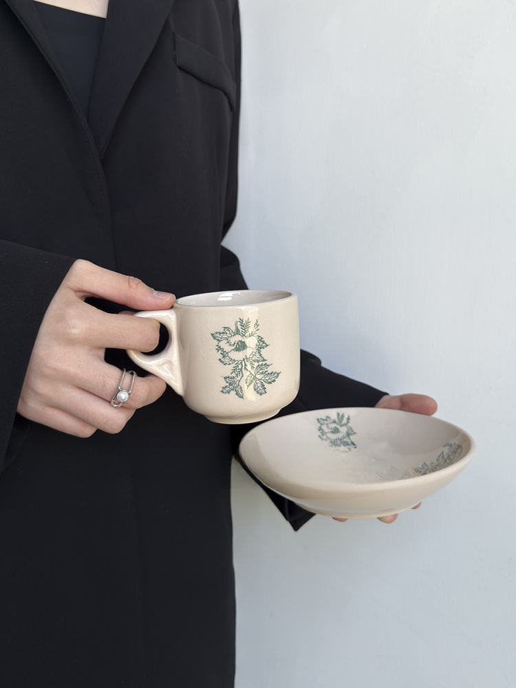 Limitowana Edycja Vintage Cera – Coffee Leaves Tea recenzja i cena
