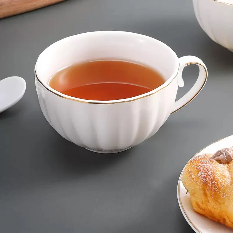 Biała ceramiczna filiżanka do  – Coffee Tea Latte recenzja i cena
