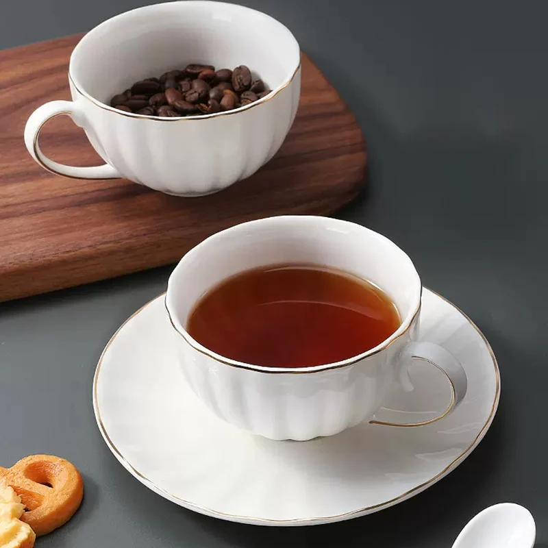 Biała ceramiczna filiżanka do  – Coffee Tea Latte recenzja i cena