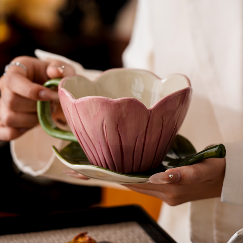 Nieregularny ręcznie malowany  – Coffee Leaves Tea recenzja i cena