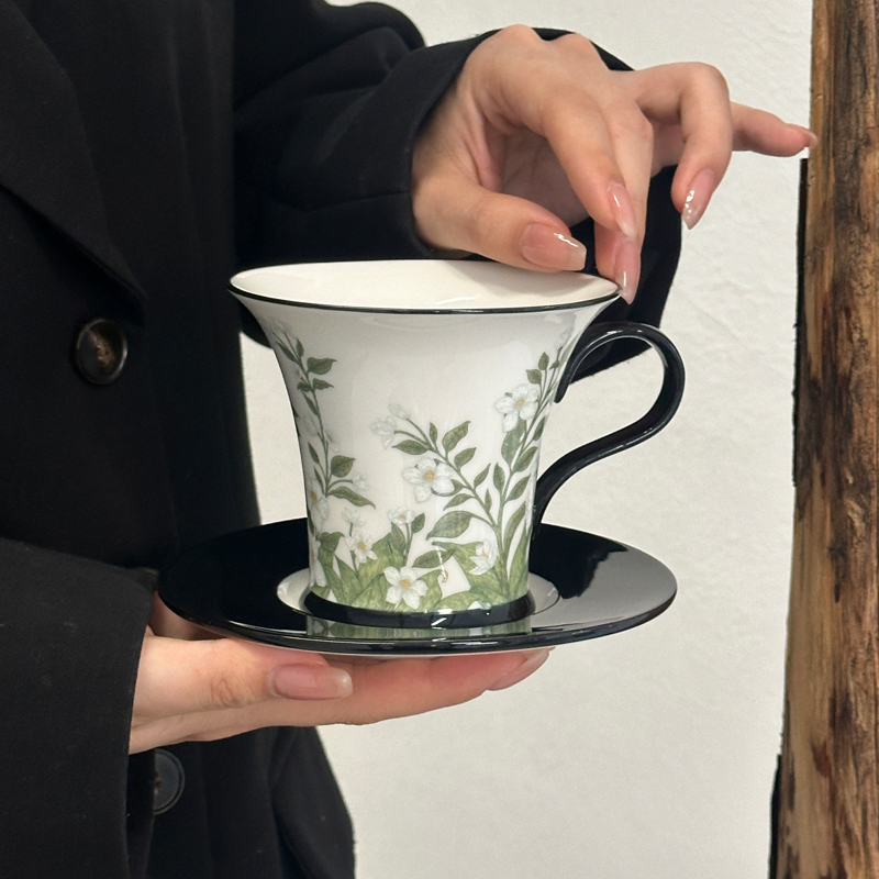 Zestaw filiżanek i talerzy z m – Coffee Jasmine Tea recenzja i cena